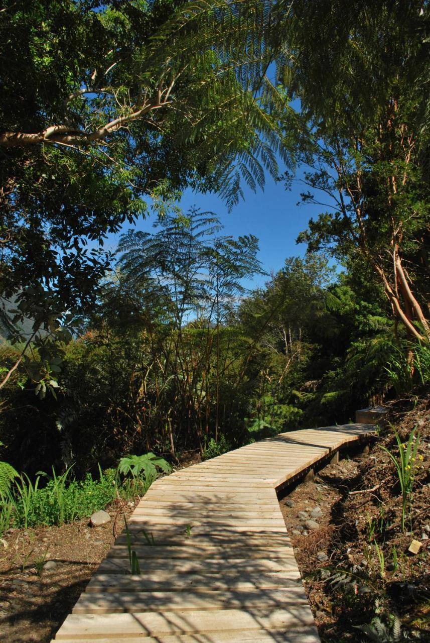 Chucao Bosque Y Cabanas Chaitén Exteriör bild